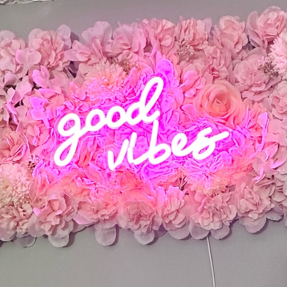 Good Vibes Floral Wall Decor- Neon Light Home Decor - Picture 3 of 13